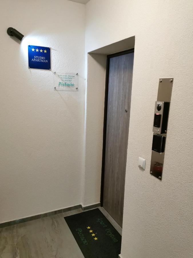 Apartmani Peyton Slavonski Brod Exterior foto